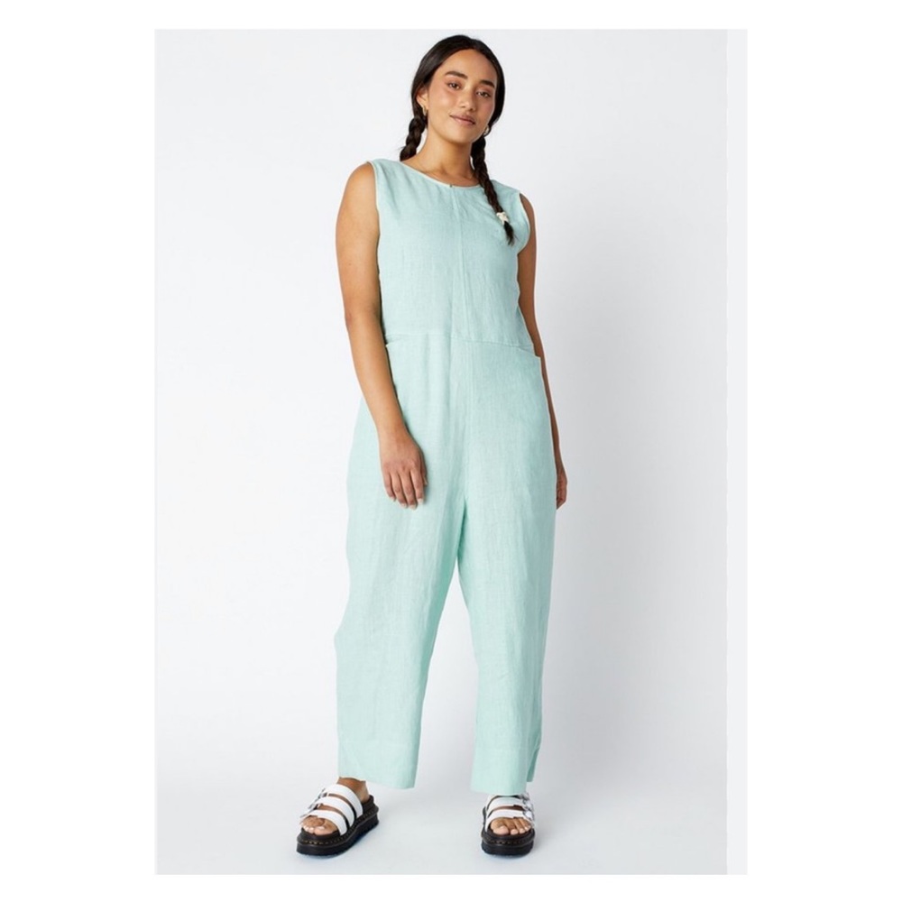 New! Back Beat Co. “Brooklyn” Reversible Linen Jumpsuit - Picture 3 of 11